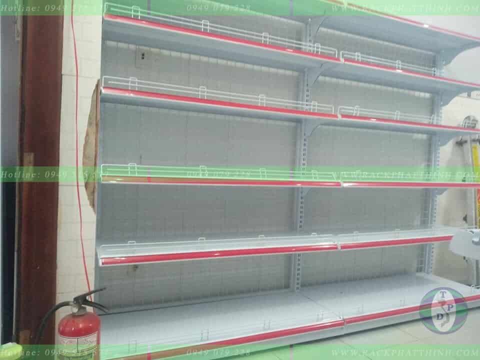 Mẫu kệ siêu thị đẹp