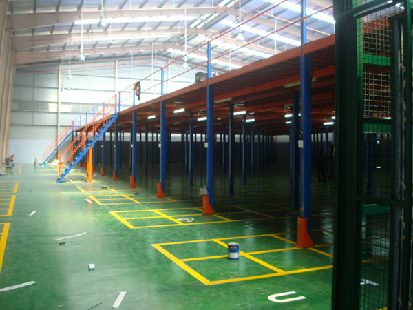 Kệ kho hàng công nghiệp chịu tải nặng